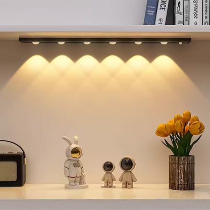 LED lampa sa senzorom pokreta